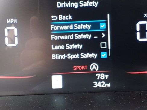 New 2026 Hyundai Elantra SE FWD image 14