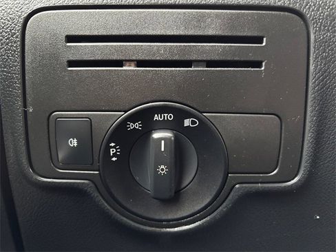 Used 2017 Mercedes-Benz Metris image 17