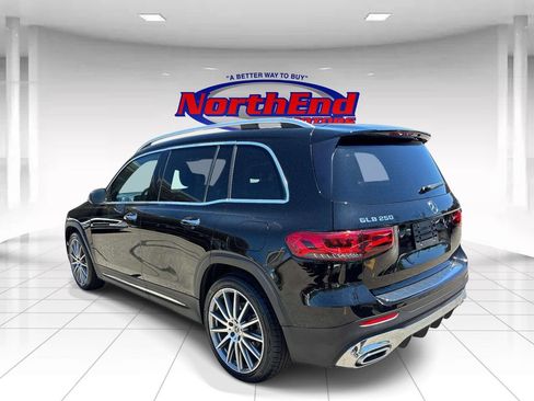 Used 2021 Mercedes-Benz GLB 250 4MATIC image 5