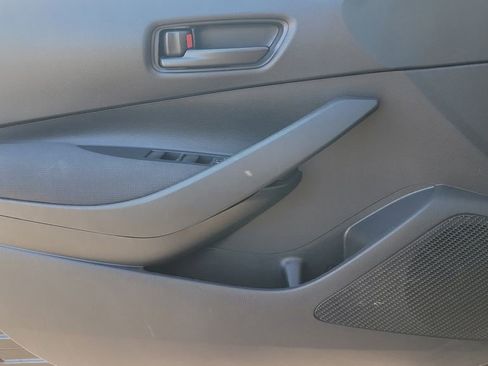 Used 2022 Toyota Corolla LE image 24