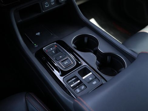 Certified 2025 Honda Pilot TrailSport image 28