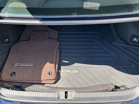 Used 2019 Lexus ES 350 w/ Accessory Package 2 FWD image 11
