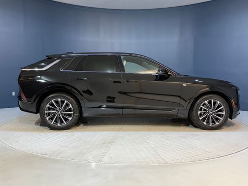 New 2026 Cadillac Lyriq Sport AWD/4WD image 8