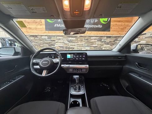 Used 2024 Hyundai Kona SEL AWD/4WD image 18
