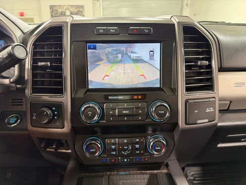 Used 2021 Ford F250 Lariat w/ Lariat Ultimate Package AWD/4WD image 22