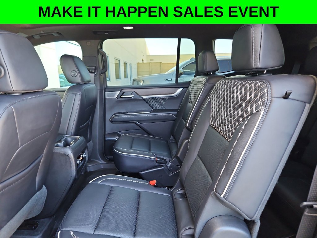Used 2025 GMC Acadia Denali w/ Super Cruise Package FWD image 15