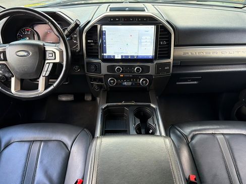 Used 2022 Ford F450 Platinum w/ FX4 Off-Road Package image 13