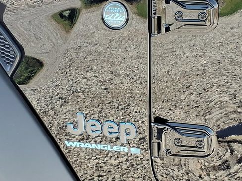 Used 2025 Jeep Wrangler Unlimited Sport S 4xe AWD/4WD image 15