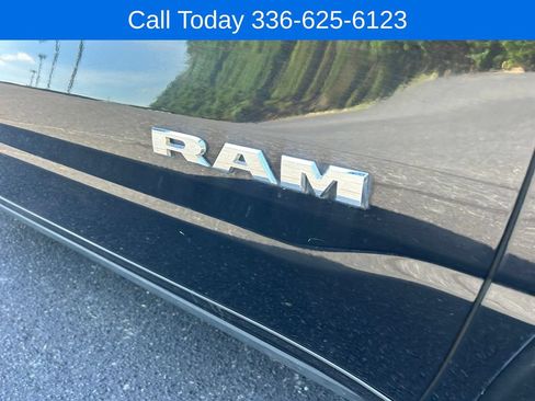 Used 2025 RAM 1500 Limited AWD/4WD image 12