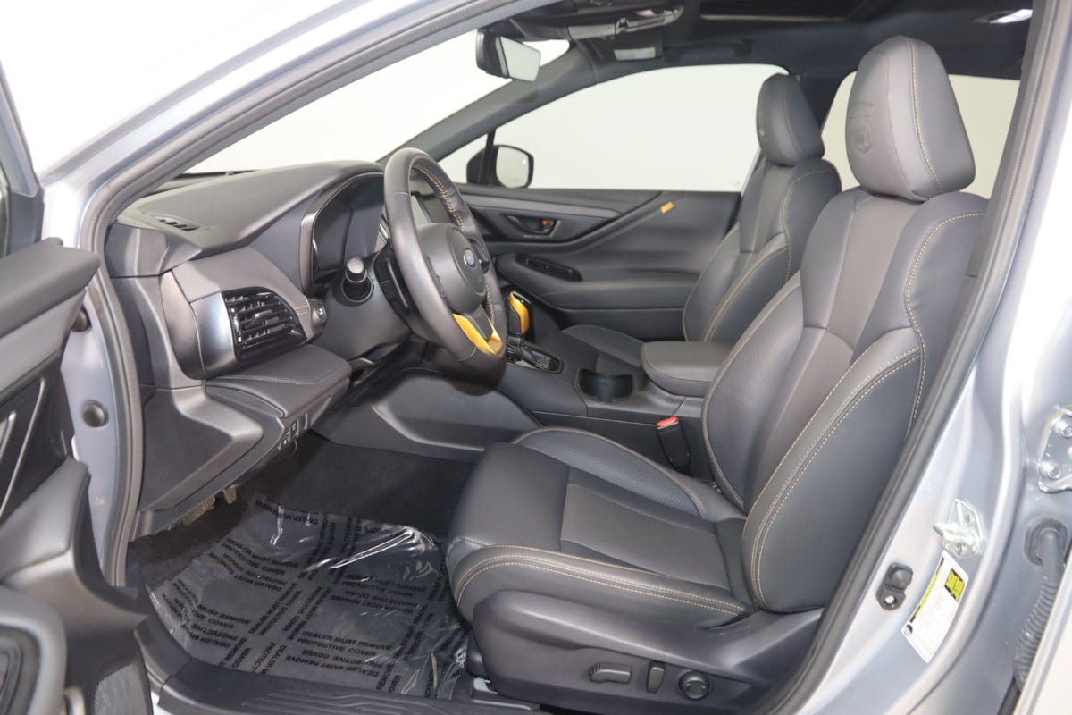 Used 2025 Subaru Outback Wilderness AWD/4WD image 13