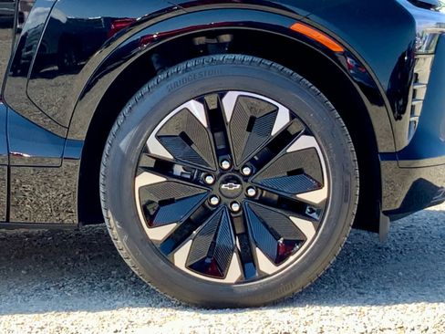 New 2025 Chevrolet Blazer EV RS image 17