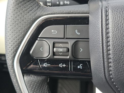 Used 2025 Toyota Tundra Capstone image 17