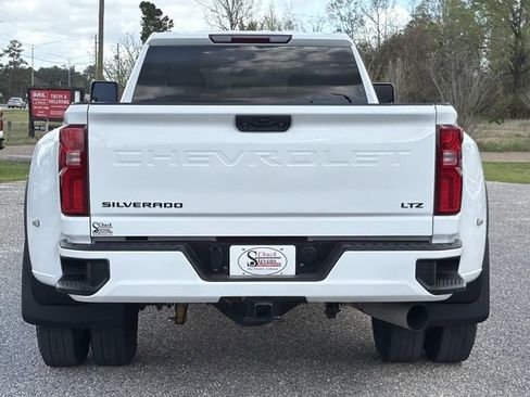 Used 2024 Chevrolet Silverado 3500 LTZ w/ LTZ Convenience Package image 6