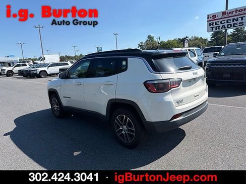 Used 2019 Jeep Compass Latitude w/ Popular Equipment Group AWD/4WD image 5