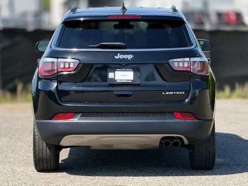 Used 2019 Jeep Compass Limited FWD image 4