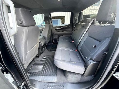 Used 2023 GMC Sierra 1500 Elevation image 28