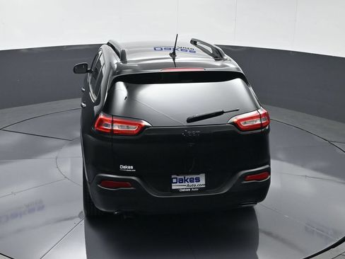 Used 2015 Jeep Cherokee Latitude w/ Comfort/Convenience Group FWD image 49