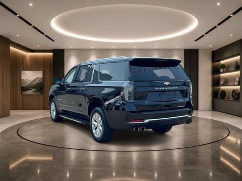 Used 2026 Chevrolet Suburban Premier w/ Sun And Tow Package AWD/4WD image 5