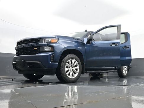 Used 2019 Chevrolet Silverado 1500 Custom w/ Custom Value Package AWD/4WD image 30