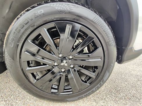 Used 2021 Mitsubishi Outlander Sport LE image 13