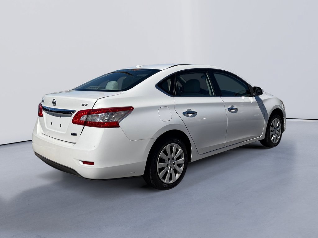 Used 2014 Nissan Sentra SV w/ SV Driver Package FWD image 3