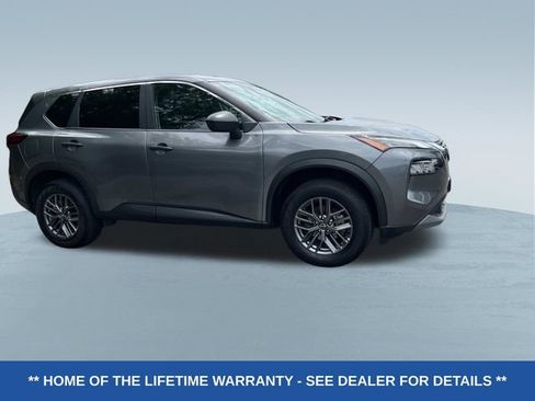 Used 2023 Nissan Rogue S AWD/4WD image 2