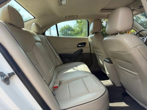 Used 2014 Chevrolet Malibu LT FWD image 33