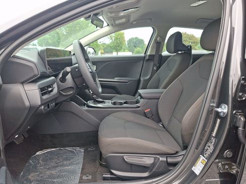 New 2026 Kia K4 FWD image 9