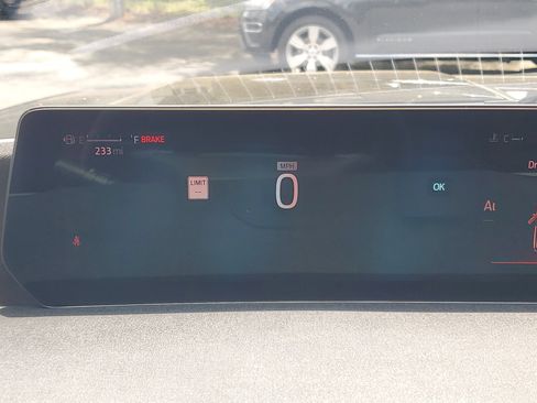 Used 2025 Ford Expedition Active AWD/4WD image 26