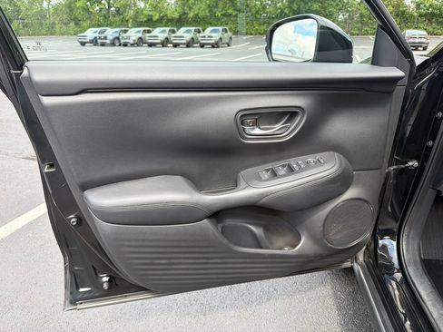 Certified 2024 Honda HR-V LX image 17