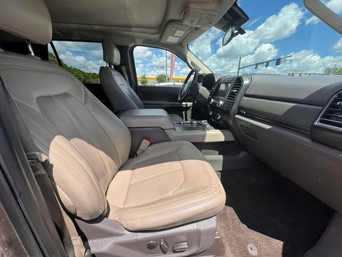 Used 2018 Ford Expedition Max Limited w/ Equipment Group 302A AWD/4WD image 27
