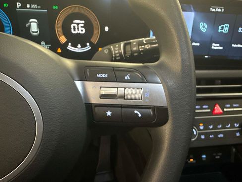 Certified 2025 Hyundai Tucson SE image 27