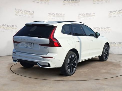 New 2026 Volvo XC60 B5 Plus w/ Protection Package Premier AWD/4WD image 5
