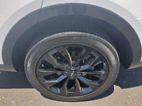 Used 2023 Kia Sorento SX AWD/4WD image 10