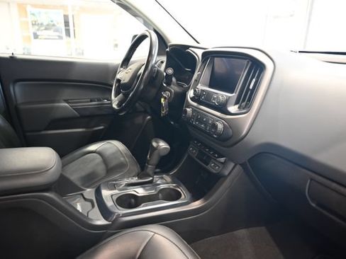 Used 2019 Chevrolet Colorado Z71 AWD/4WD image 14
