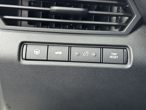 Certified 2019 Nissan Altima 2.5 Platinum image 27