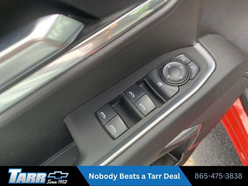 Used 2025 Chevrolet Silverado 1500 LT AWD/4WD image 15