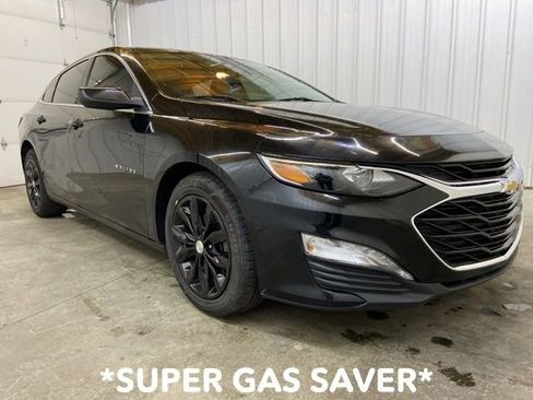 Used 2020 Chevrolet Malibu LT image 1