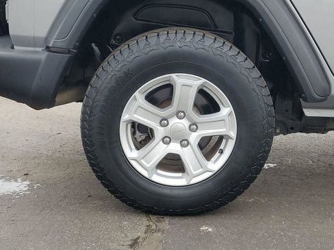 Used 2018 Jeep Wrangler Unlimited Sport S image 29