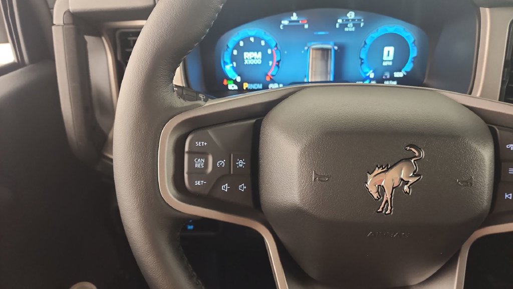 New 2026 Ford Bronco Outer Banks AWD/4WD image 18