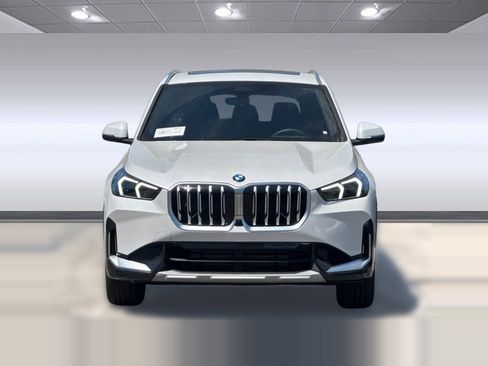 Used 2025 BMW X1 xDrive28i w/ Technology Package image 6