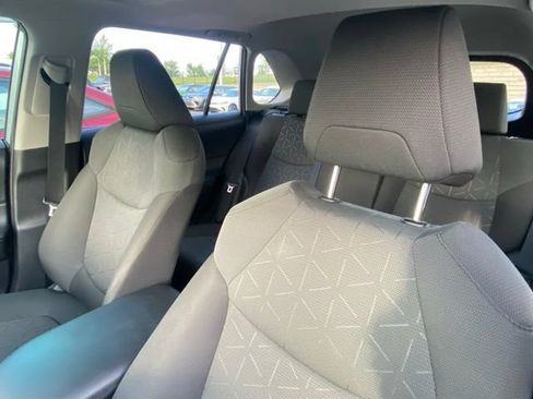 Used 2023 Toyota RAV4 XLE w/ Convenience Package AWD/4WD image 5