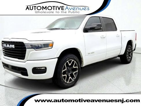 Used 2025 RAM 1500 Laramie AWD/4WD image 1