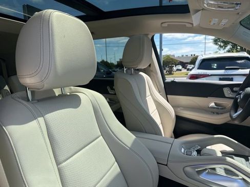 New 2026 Mercedes-Benz GLS 450 4MATIC image 39