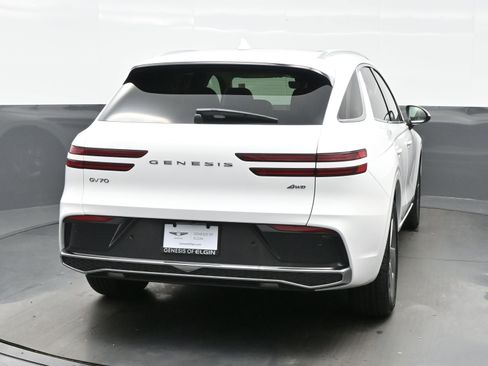 Certified 2026 Genesis GV70 2.5T Select image 5