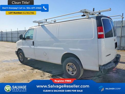 Used 2020 Chevrolet Express 2500 w/ Driver Convenience Package RWD image 3