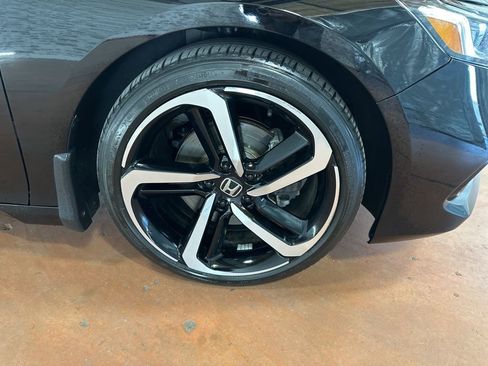 Used 2022 Honda Accord Sport image 10