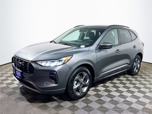 Used 2023 Ford Escape ST-Line image 4