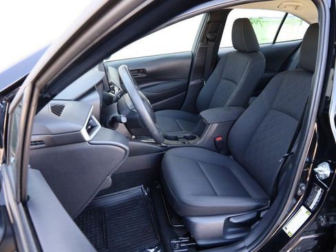 Certified 2025 Toyota Corolla LE FWD image 8