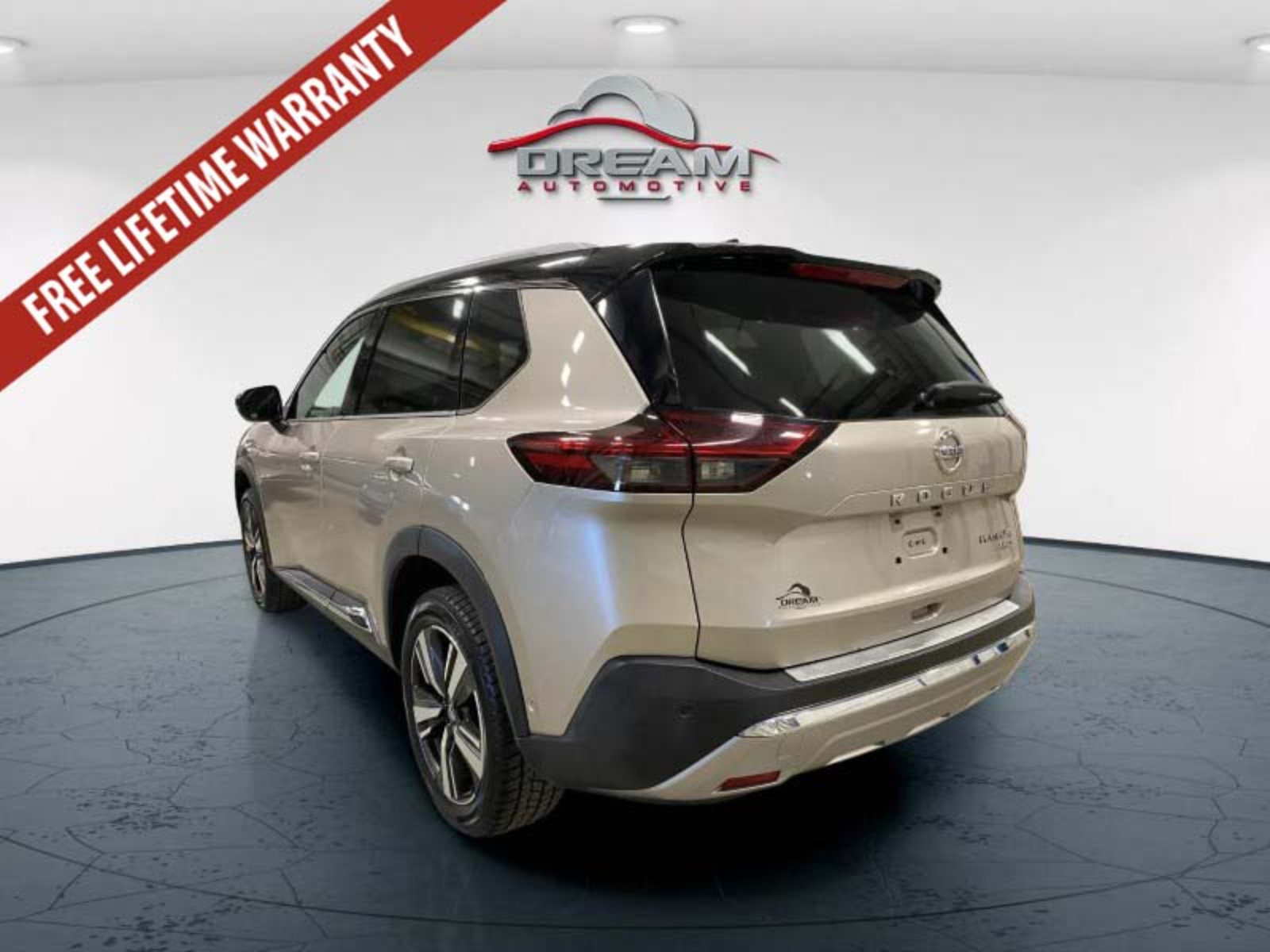 Used 2021 Nissan Rogue Platinum AWD/4WD image 6